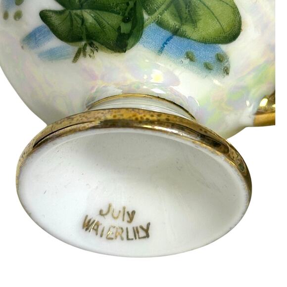 Ucagco "Flower of the Month" Footed Cup/Saucer Set July Water Lily Design - Picture 7 of 10